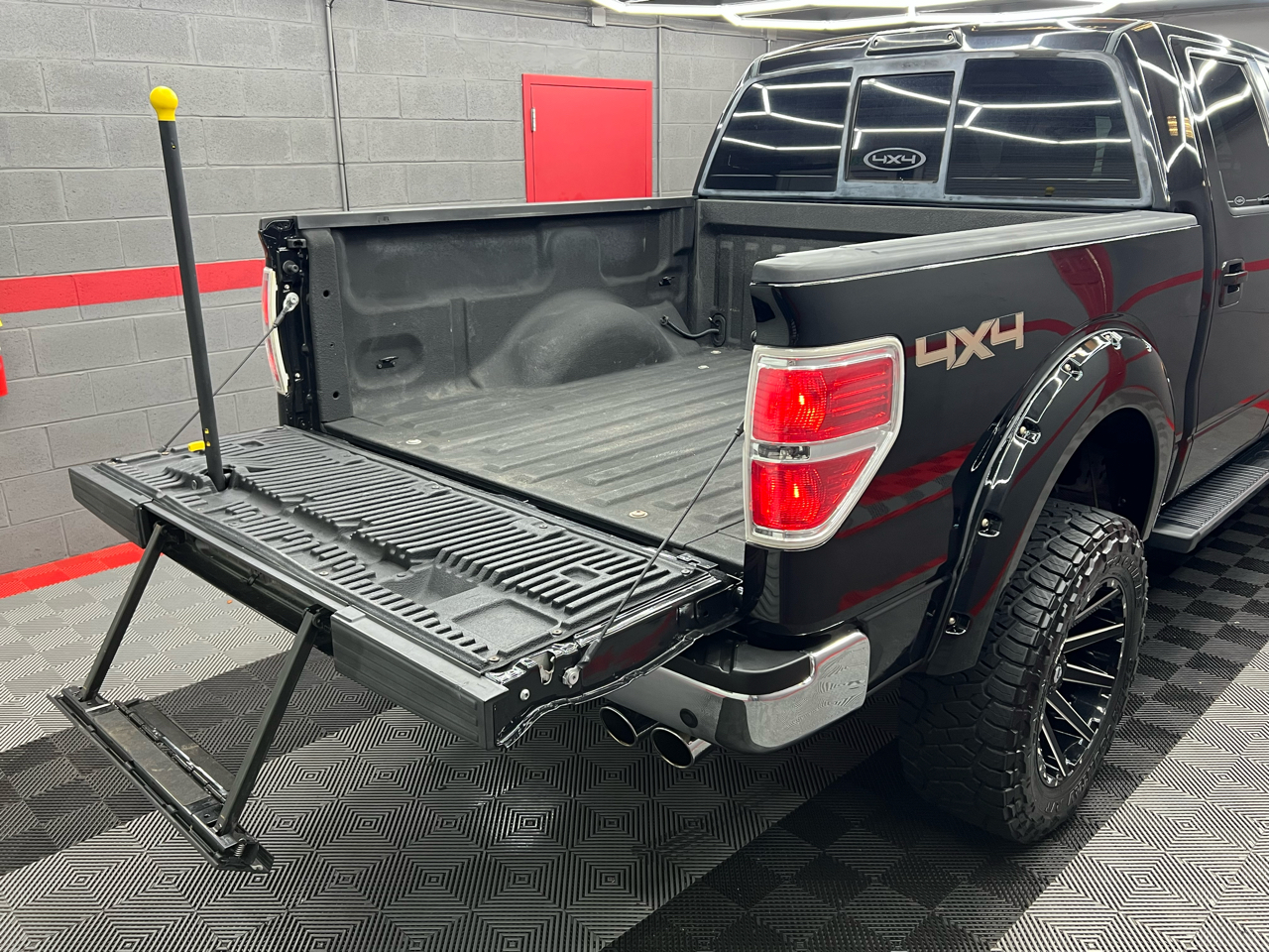 Ford F-150 Lariat SuperCrew 6.5-ft. Bed 4WD 2012