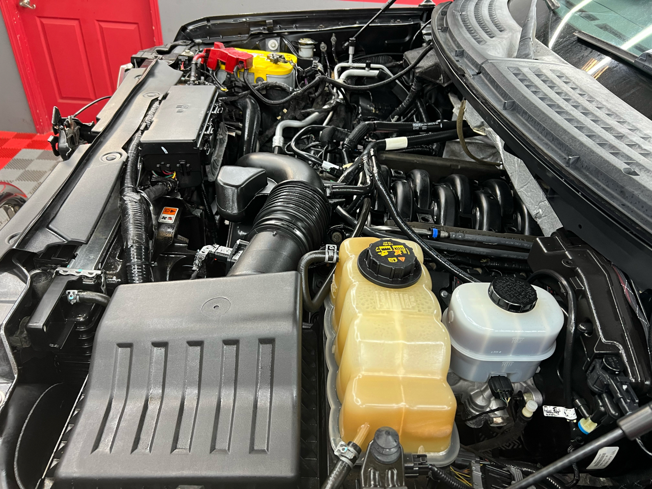 Ford F-150 Lariat SuperCrew 6.5-ft. Bed 4WD 2012