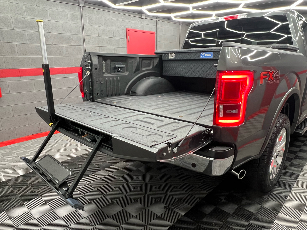 Ford F-150 Lariat SuperCrew 6.5-ft. Bed 4WD 2015