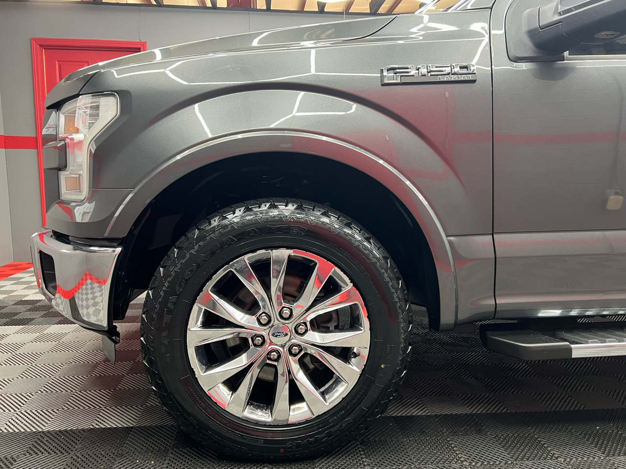 Ford F-150 Lariat SuperCrew 6.5-ft. Bed 4WD 2015