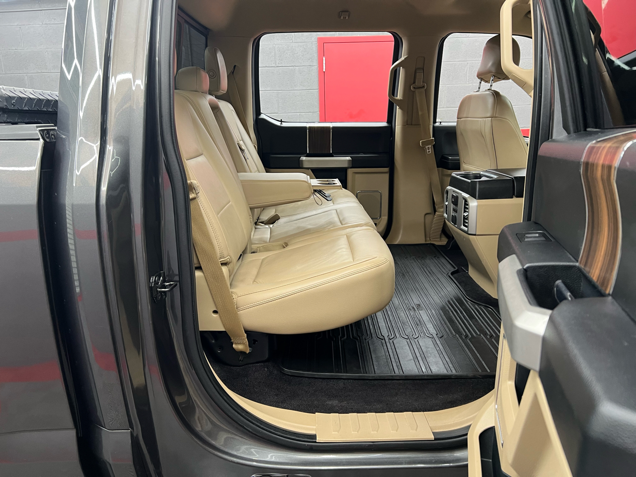 Ford F-150 Lariat SuperCrew 6.5-ft. Bed 4WD 2015