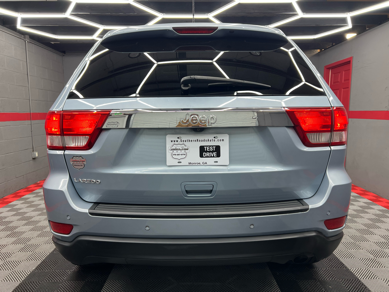 Jeep Grand Cherokee Laredo 2WD 2013