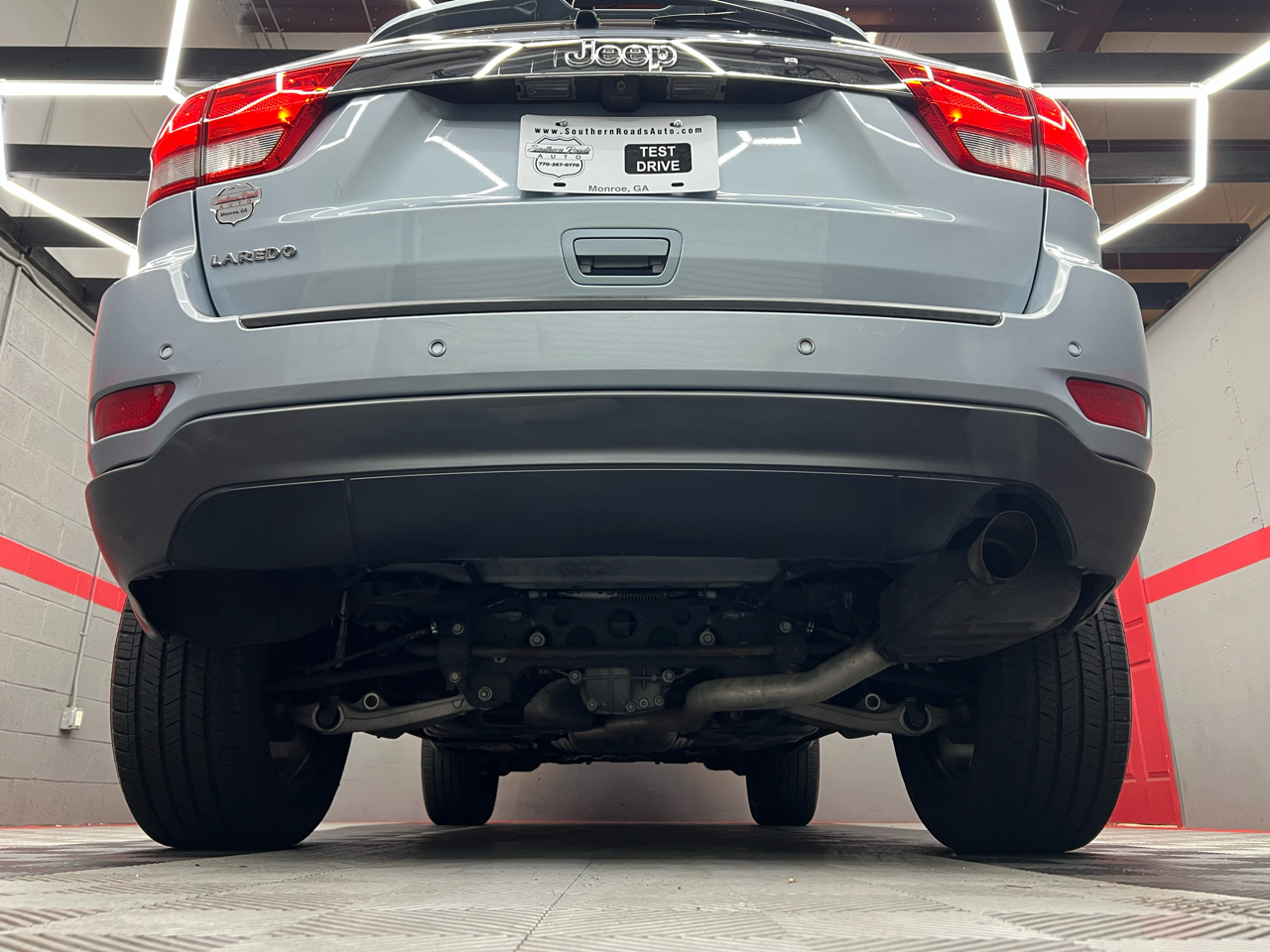 Jeep Grand Cherokee Laredo 2WD 2013