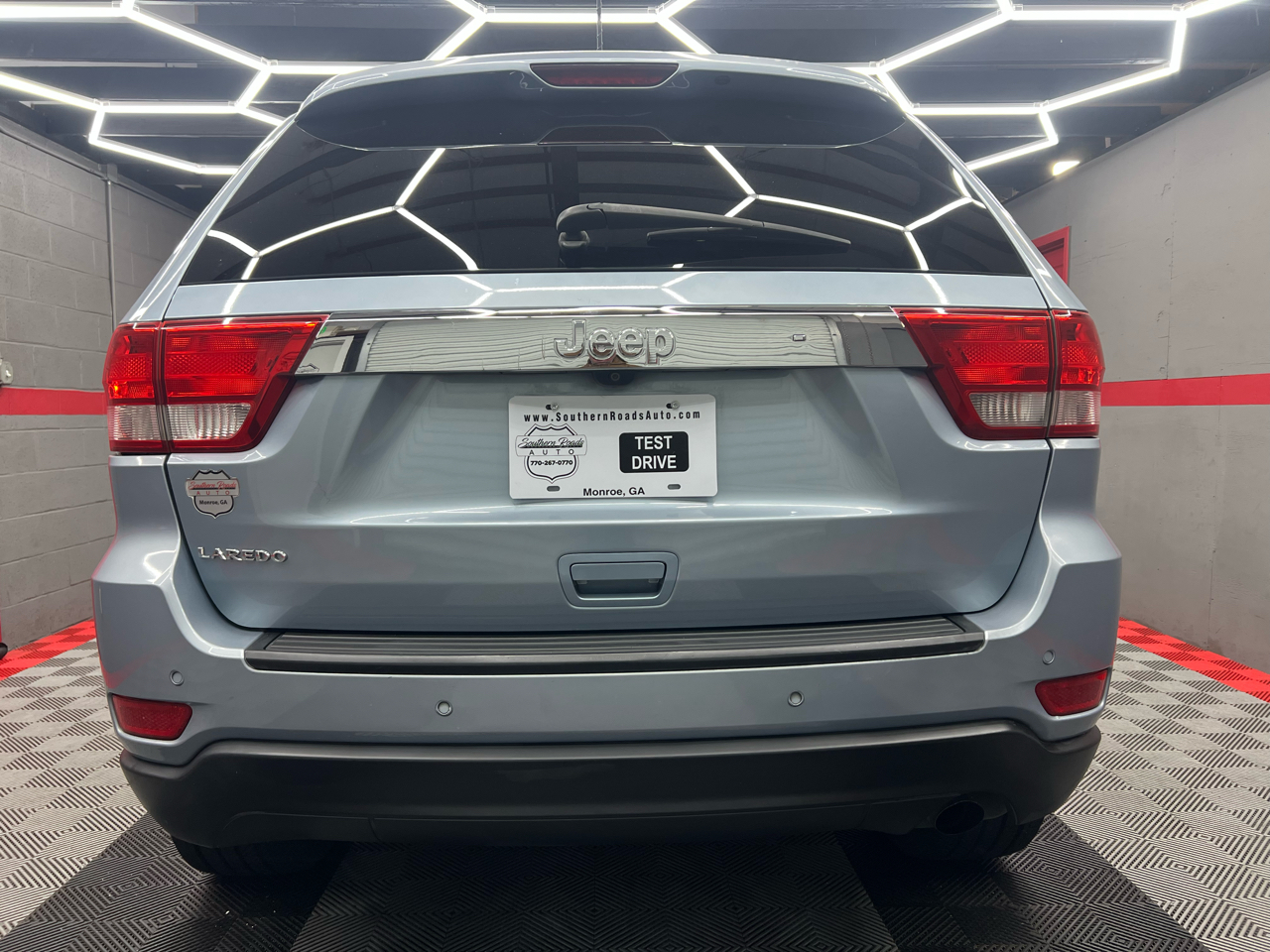 Jeep Grand Cherokee Laredo 2WD 2013