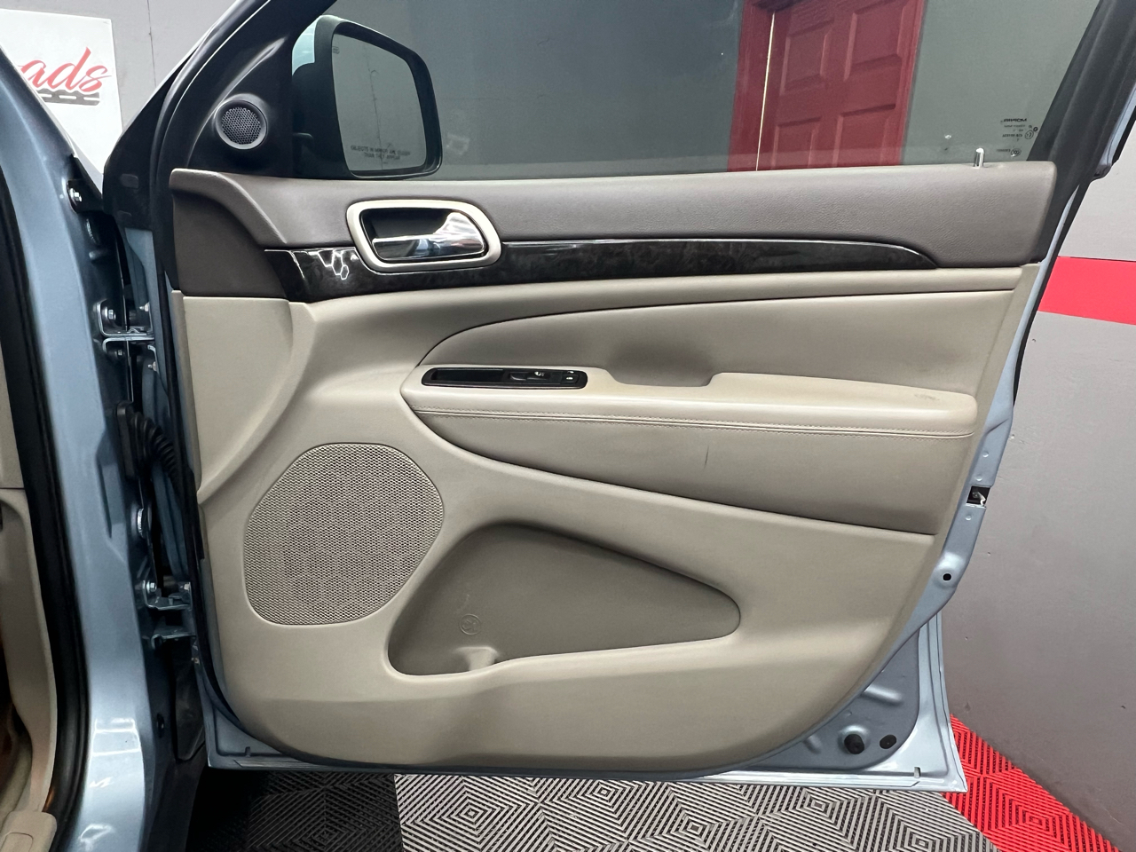 Jeep Grand Cherokee Laredo 2WD 2013