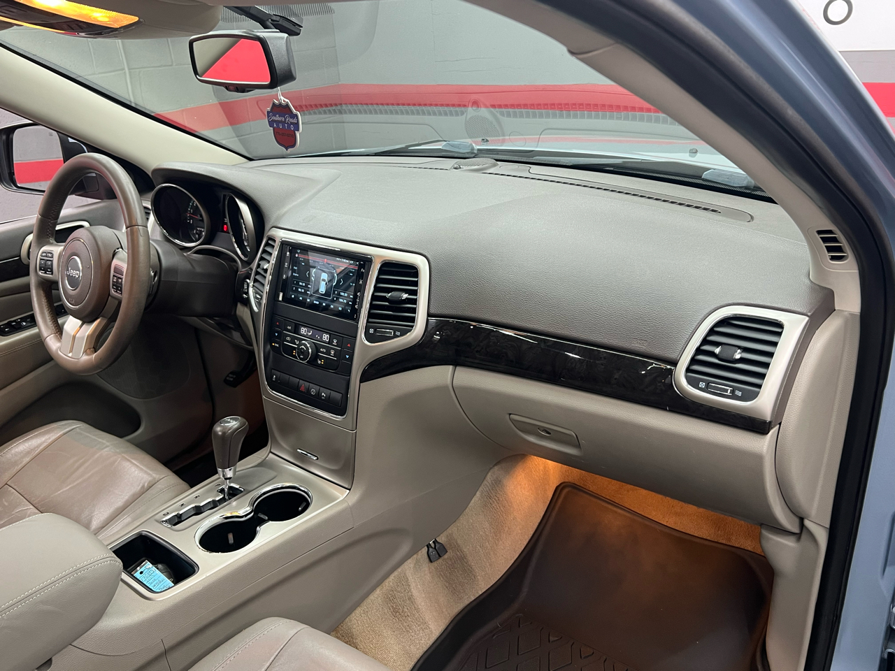 Jeep Grand Cherokee Laredo 2WD 2013