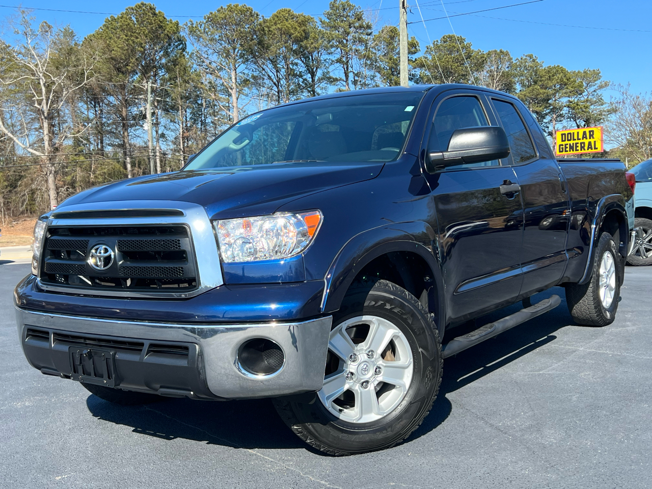 Toyota Tundra Tundra-Grade Double Cab 4.0L 2WD 2011