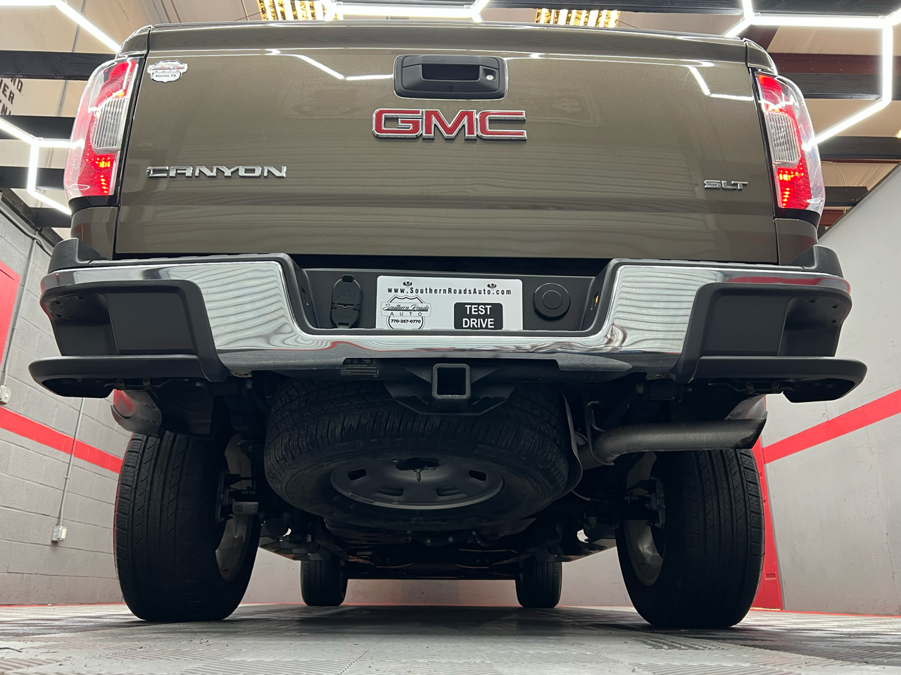 GMC Canyon SLT Crew Cab 2WD Short Box 2015