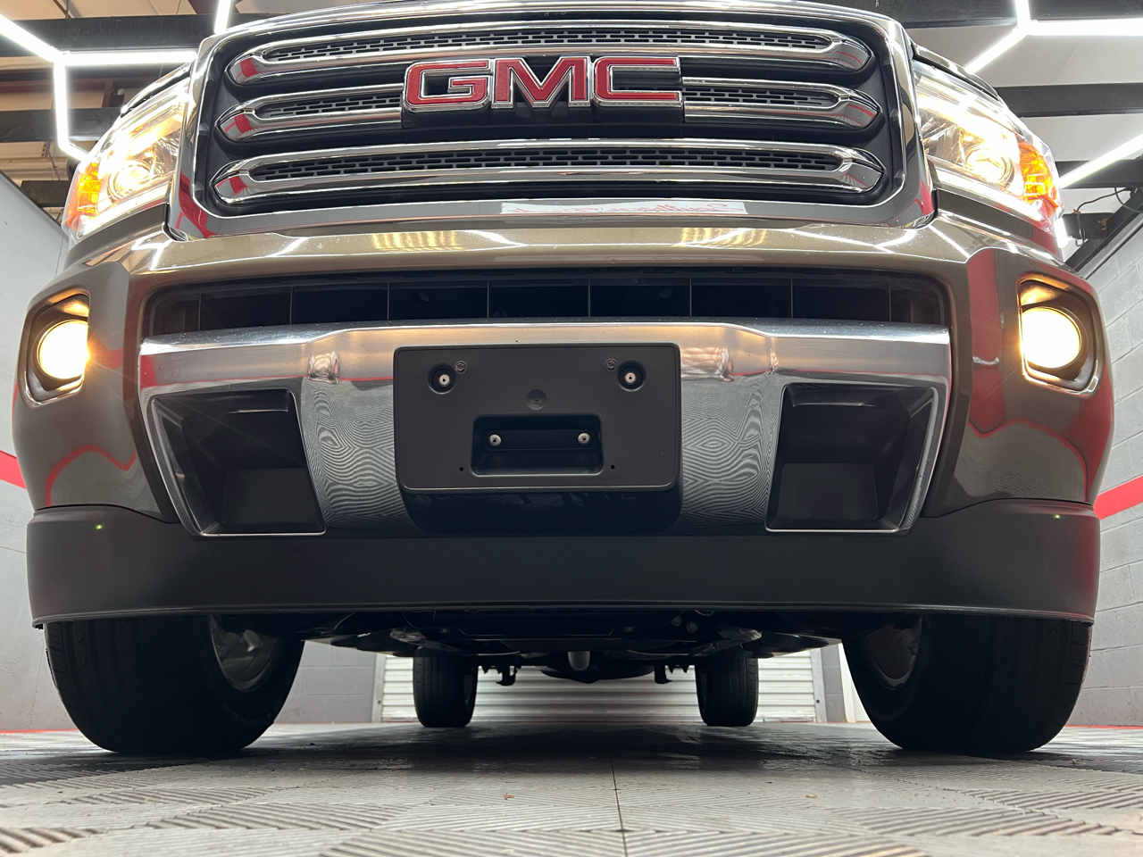 GMC Canyon SLT Crew Cab 2WD Short Box 2015