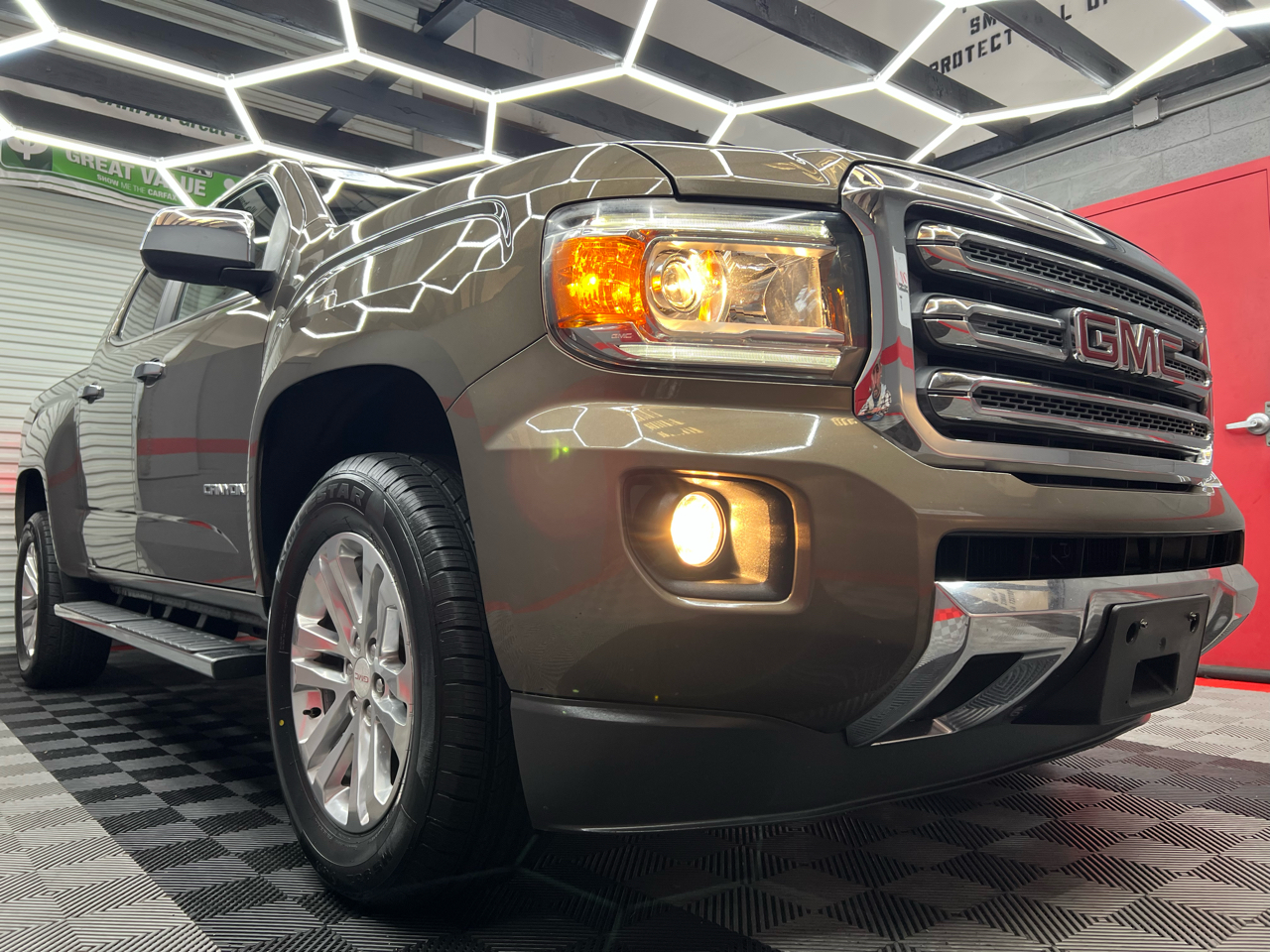 GMC Canyon SLT Crew Cab 2WD Short Box 2015