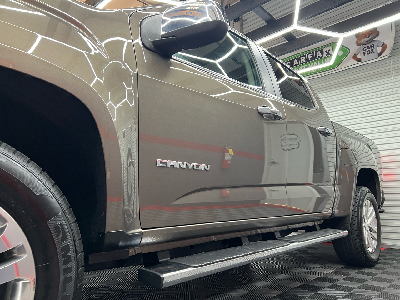 GMC Canyon SLT Crew Cab 2WD Short Box 2015