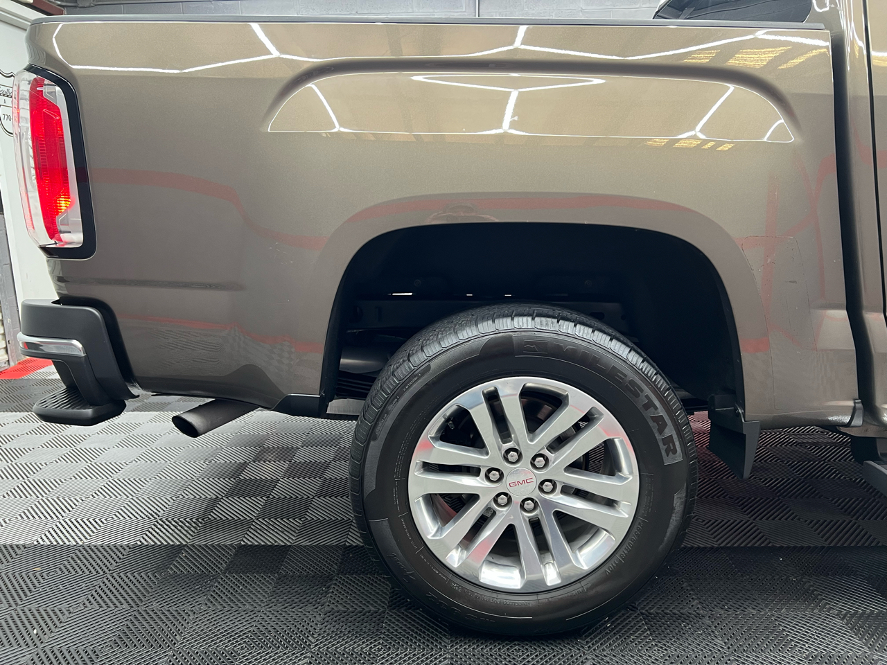 GMC Canyon SLT Crew Cab 2WD Short Box 2015