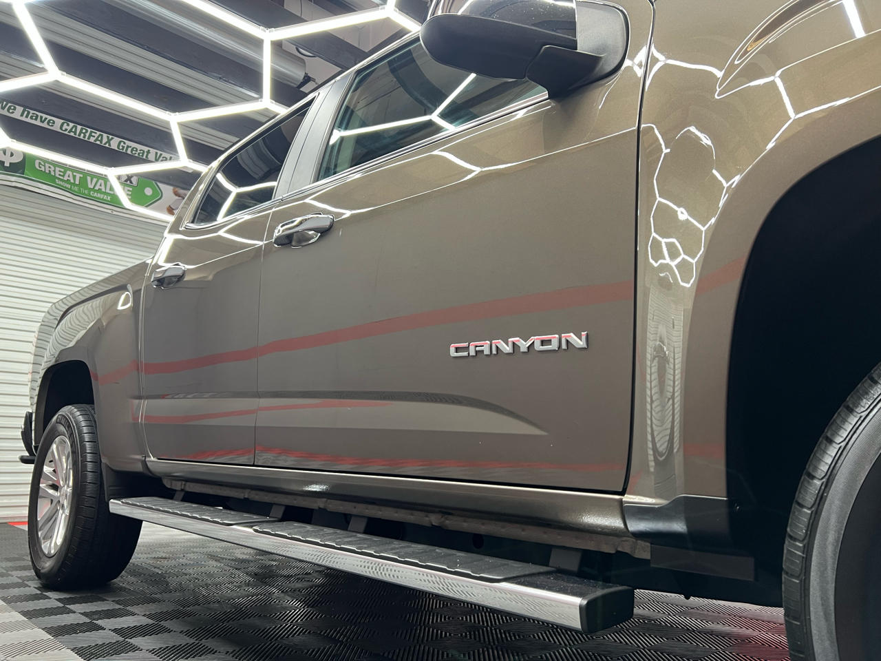 GMC Canyon SLT Crew Cab 2WD Short Box 2015