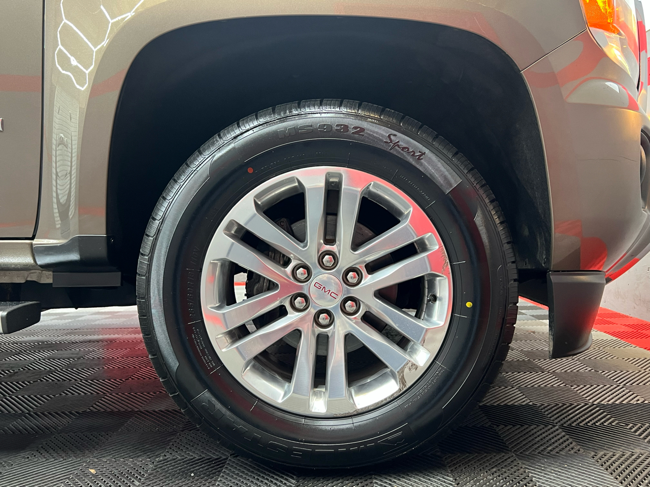 GMC Canyon SLT Crew Cab 2WD Short Box 2015