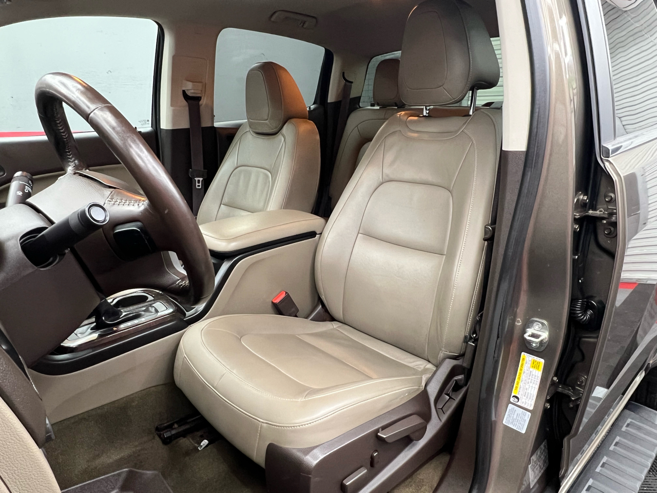 GMC Canyon SLT Crew Cab 2WD Short Box 2015