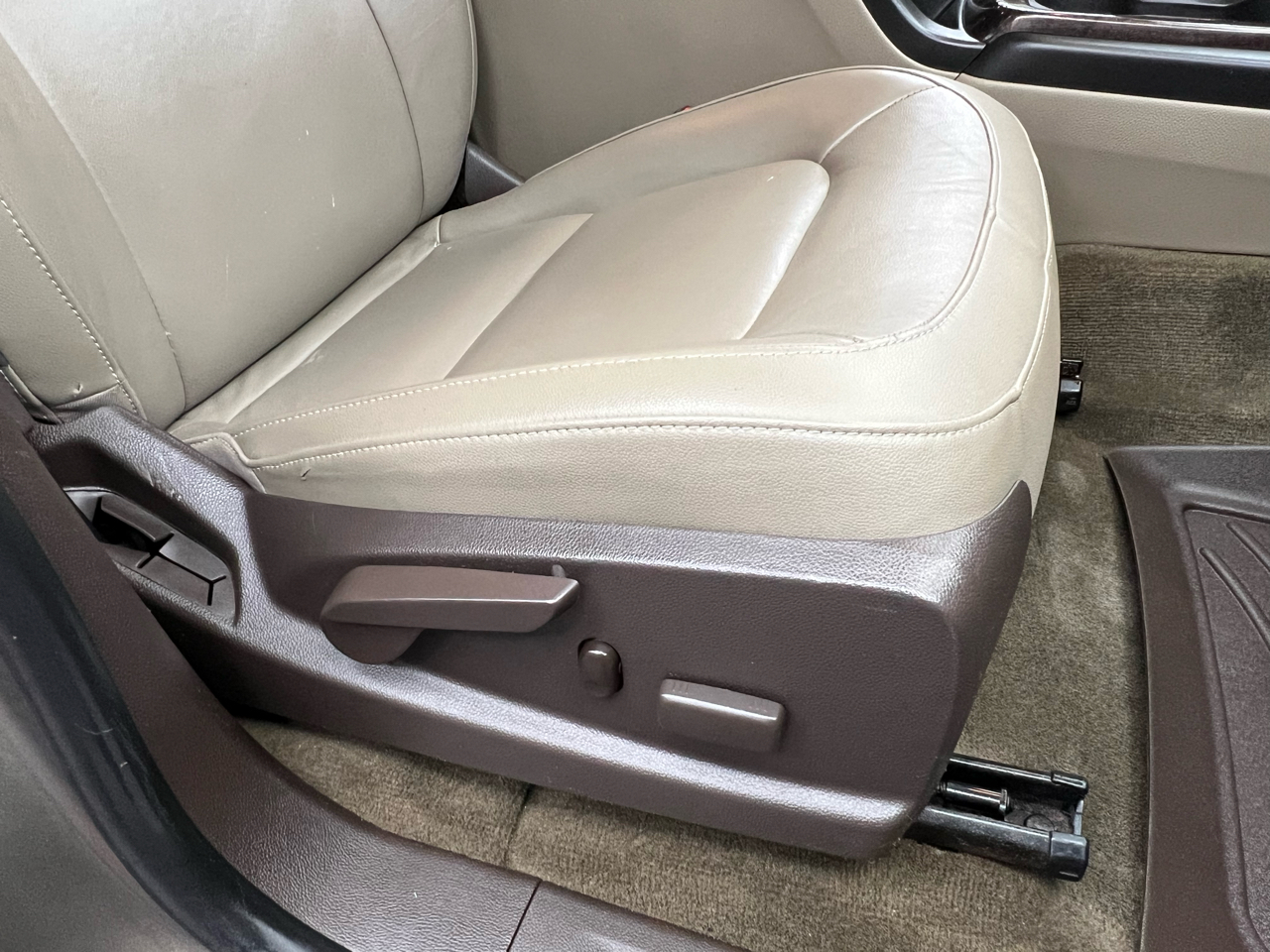 GMC Canyon SLT Crew Cab 2WD Short Box 2015