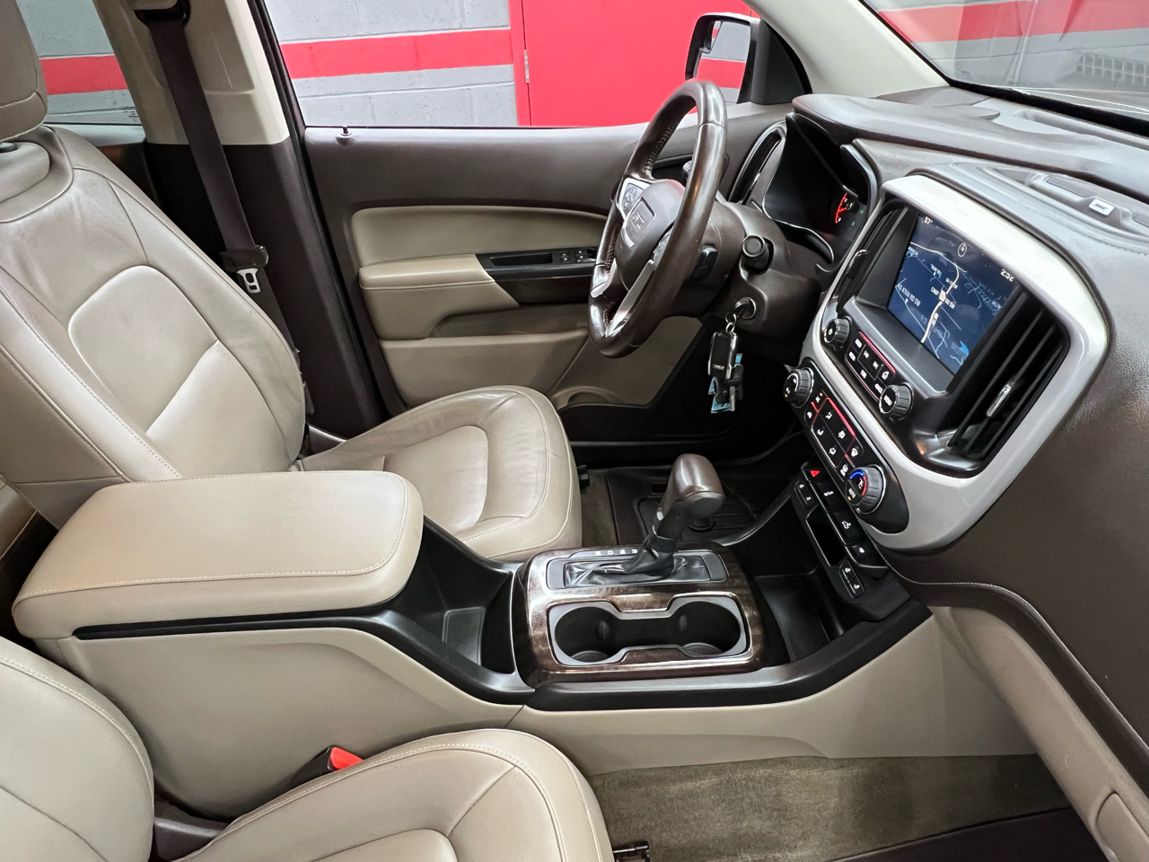 GMC Canyon SLT Crew Cab 2WD Short Box 2015