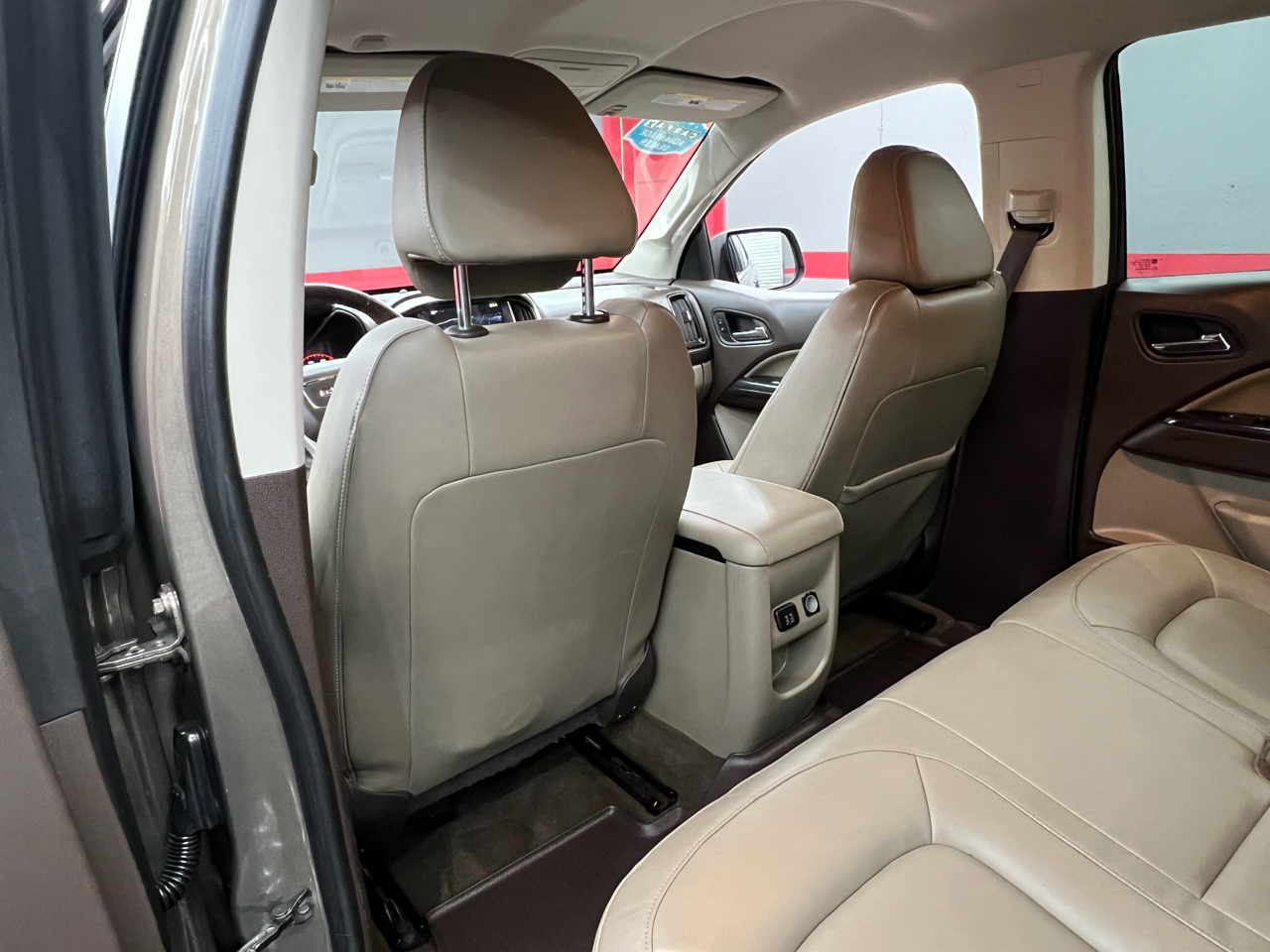 GMC Canyon SLT Crew Cab 2WD Short Box 2015