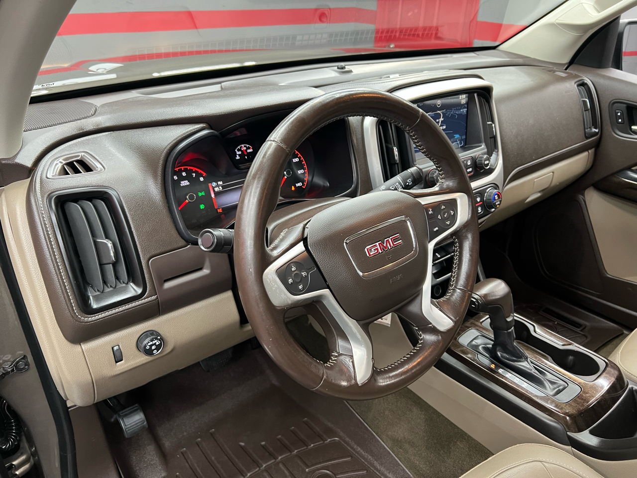 GMC Canyon SLT Crew Cab 2WD Short Box 2015