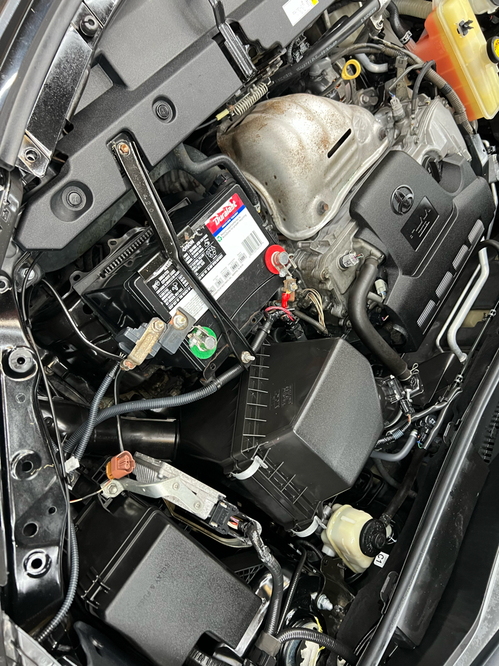 Toyota RAV4 LE FWD 2016