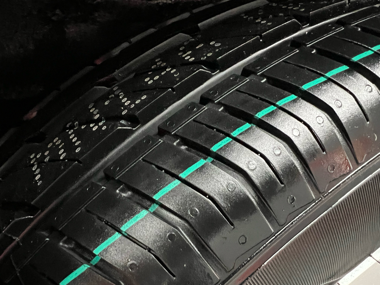 Toyota RAV4 LE FWD 2016