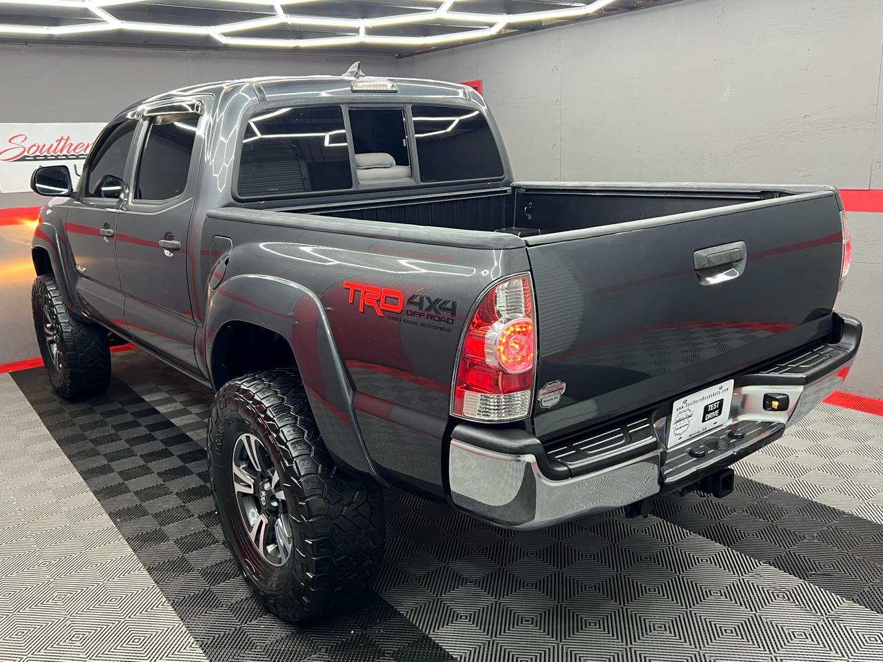 Toyota Tacoma  2015