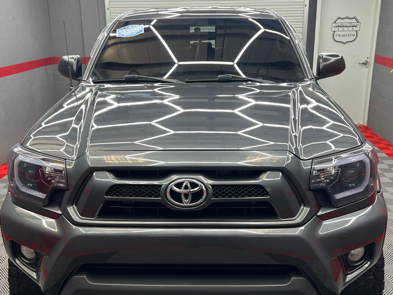 Toyota Tacoma  2015