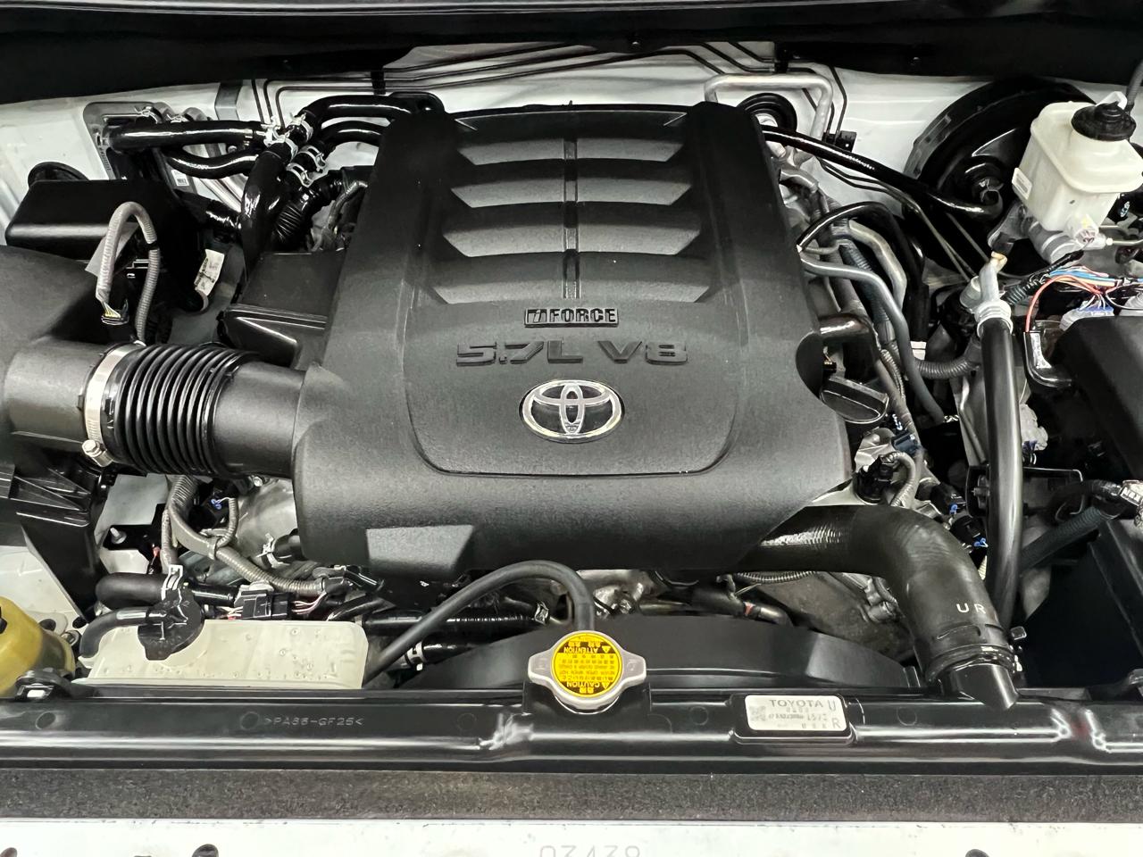 Toyota Sequoia  2015