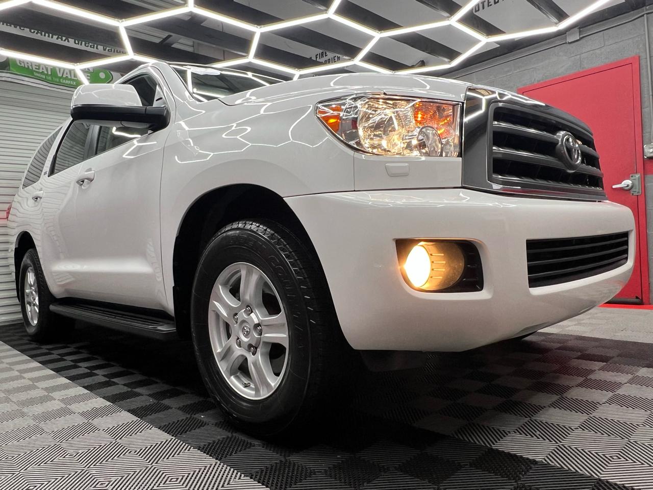 Toyota Sequoia  2015