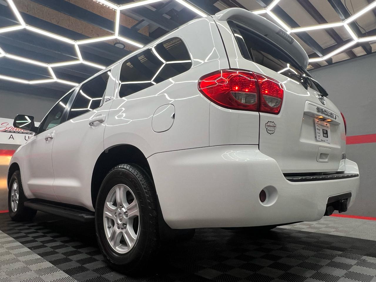 Toyota Sequoia  2015