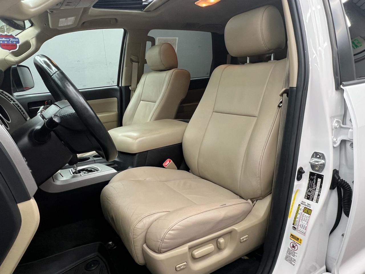 Toyota Sequoia  2015