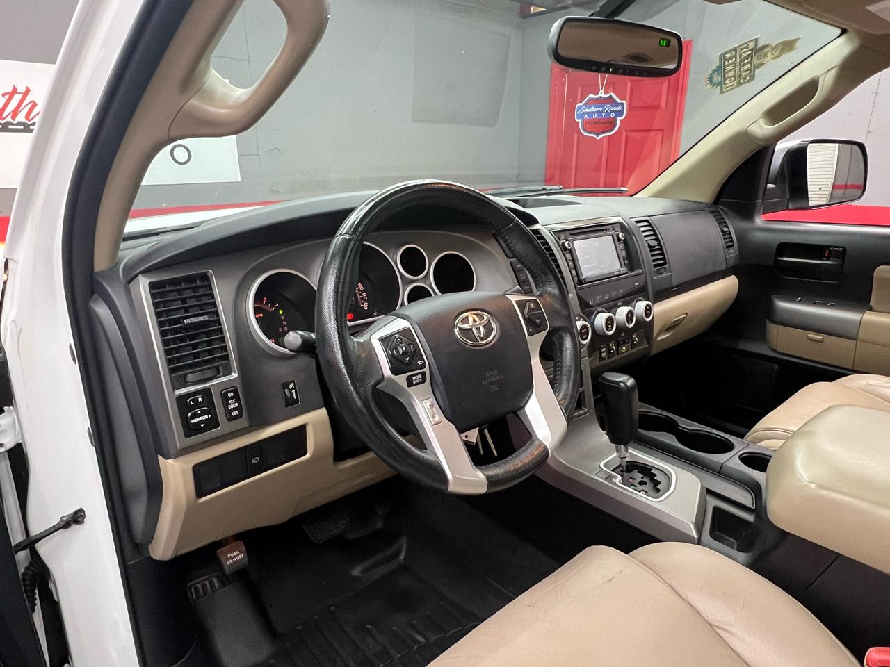 Toyota Sequoia  2015