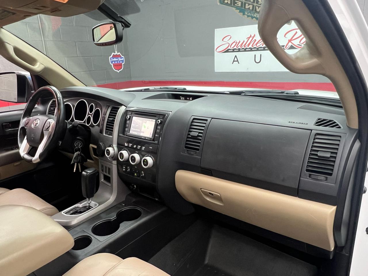 Toyota Sequoia  2015