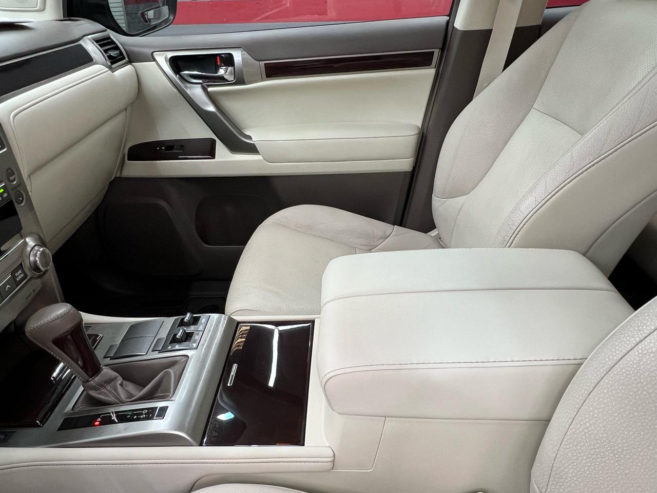 Lexus GX 460 Premium 4D SUV 4WD 2014