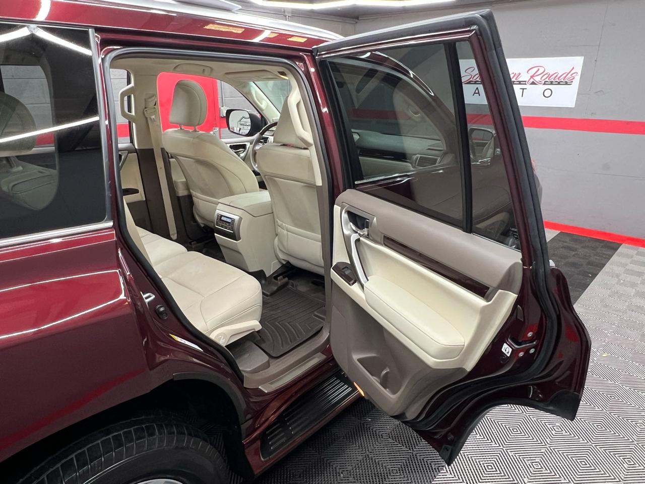 Lexus GX 460 Premium 4D SUV 4WD 2014