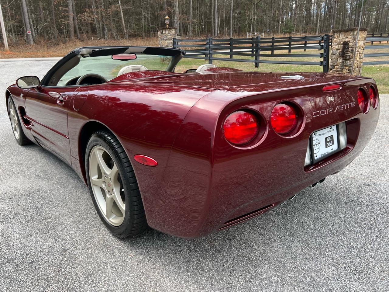 Chevrolet Corvette  2003
