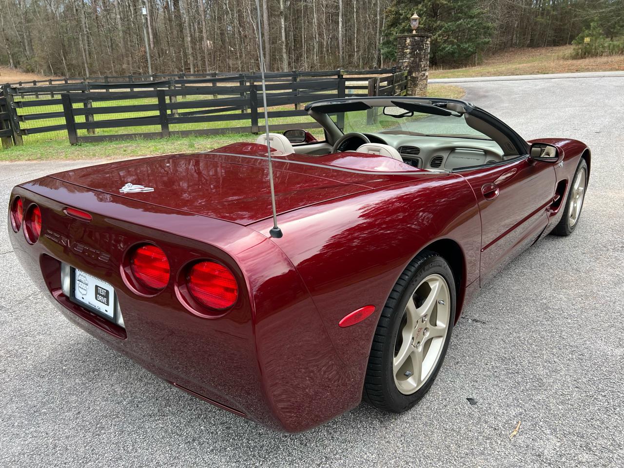 Chevrolet Corvette  2003
