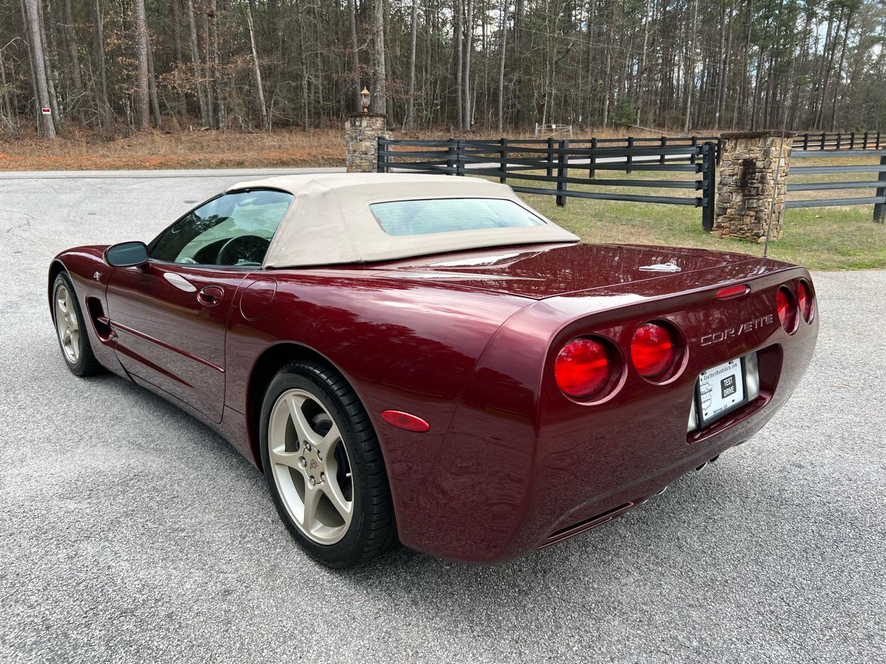 Chevrolet Corvette  2003