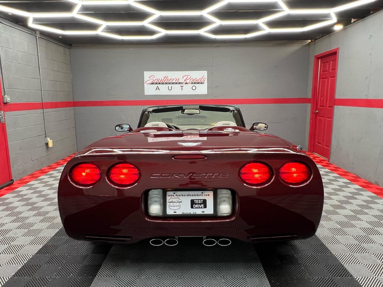 Chevrolet Corvette  2003