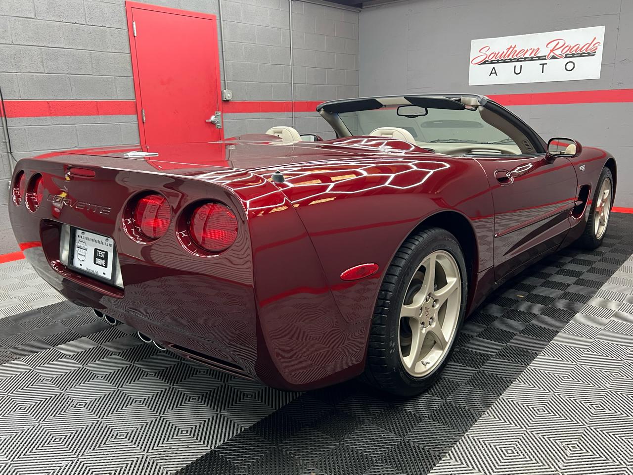 Chevrolet Corvette  2003