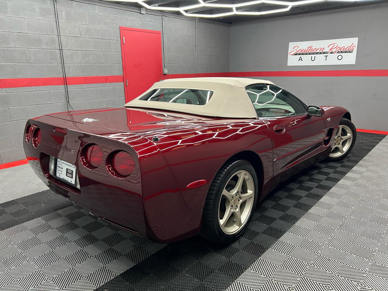 Chevrolet Corvette  2003