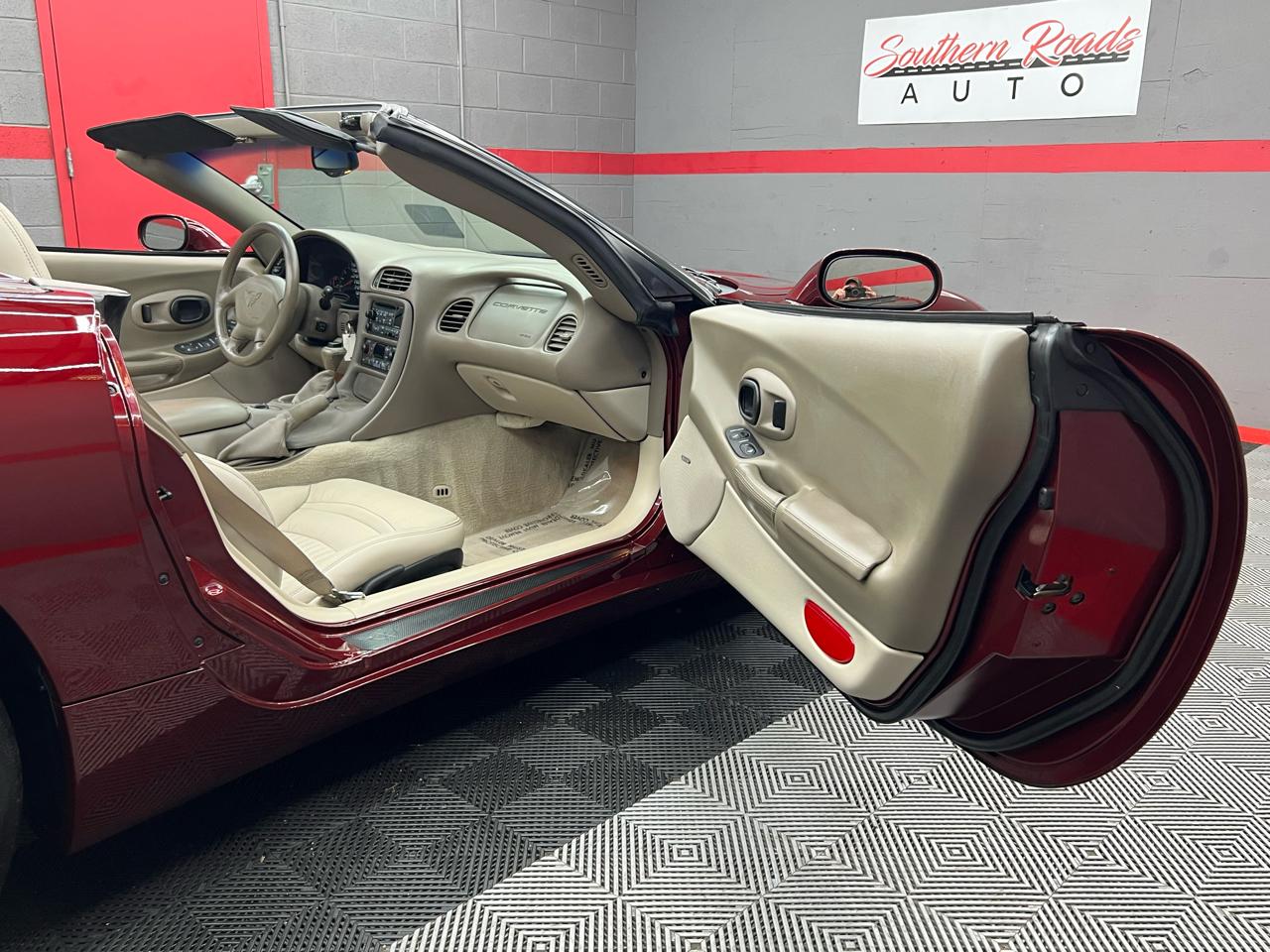 Chevrolet Corvette  2003