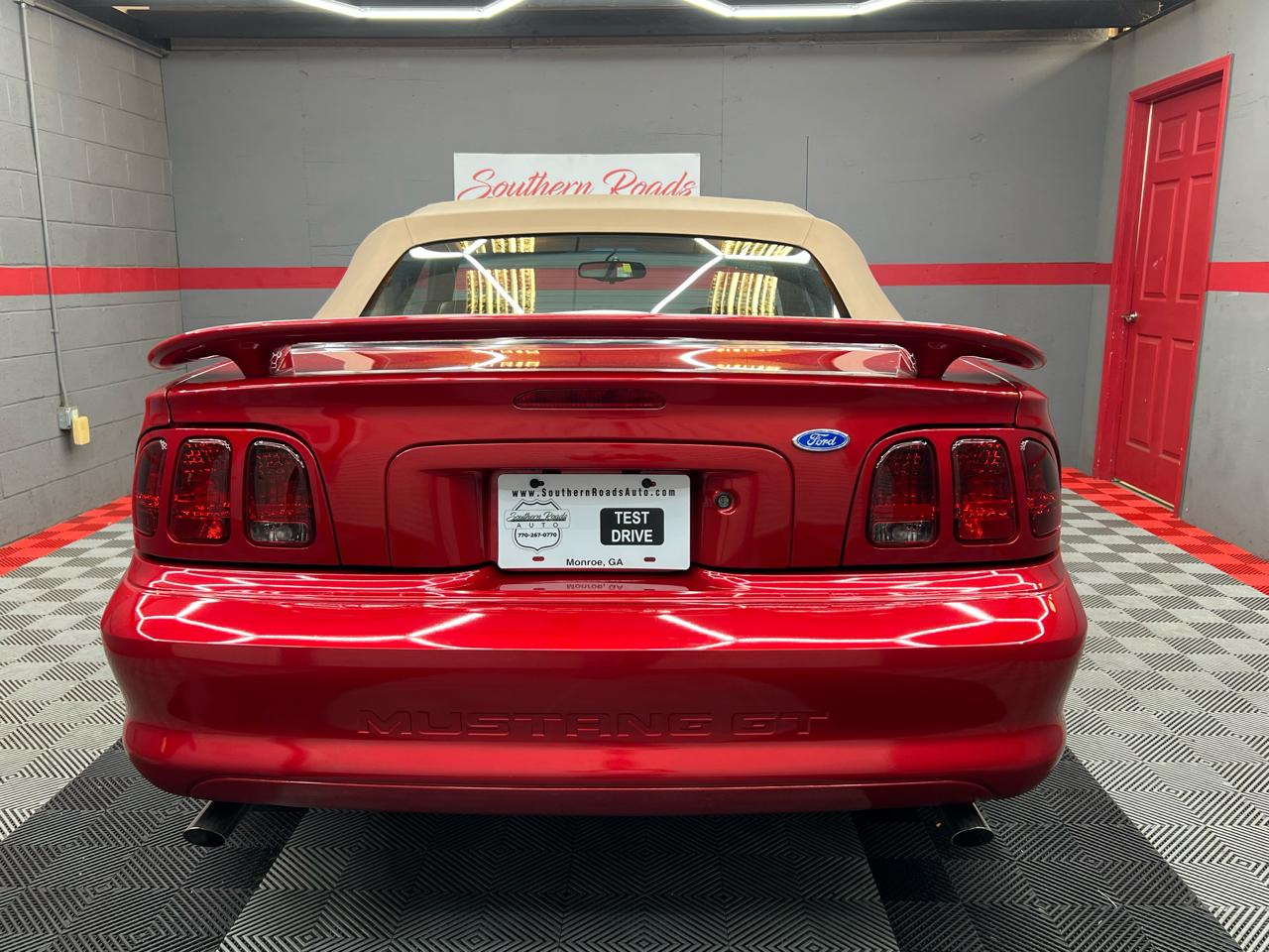 Ford Mustang GT convertible 1997