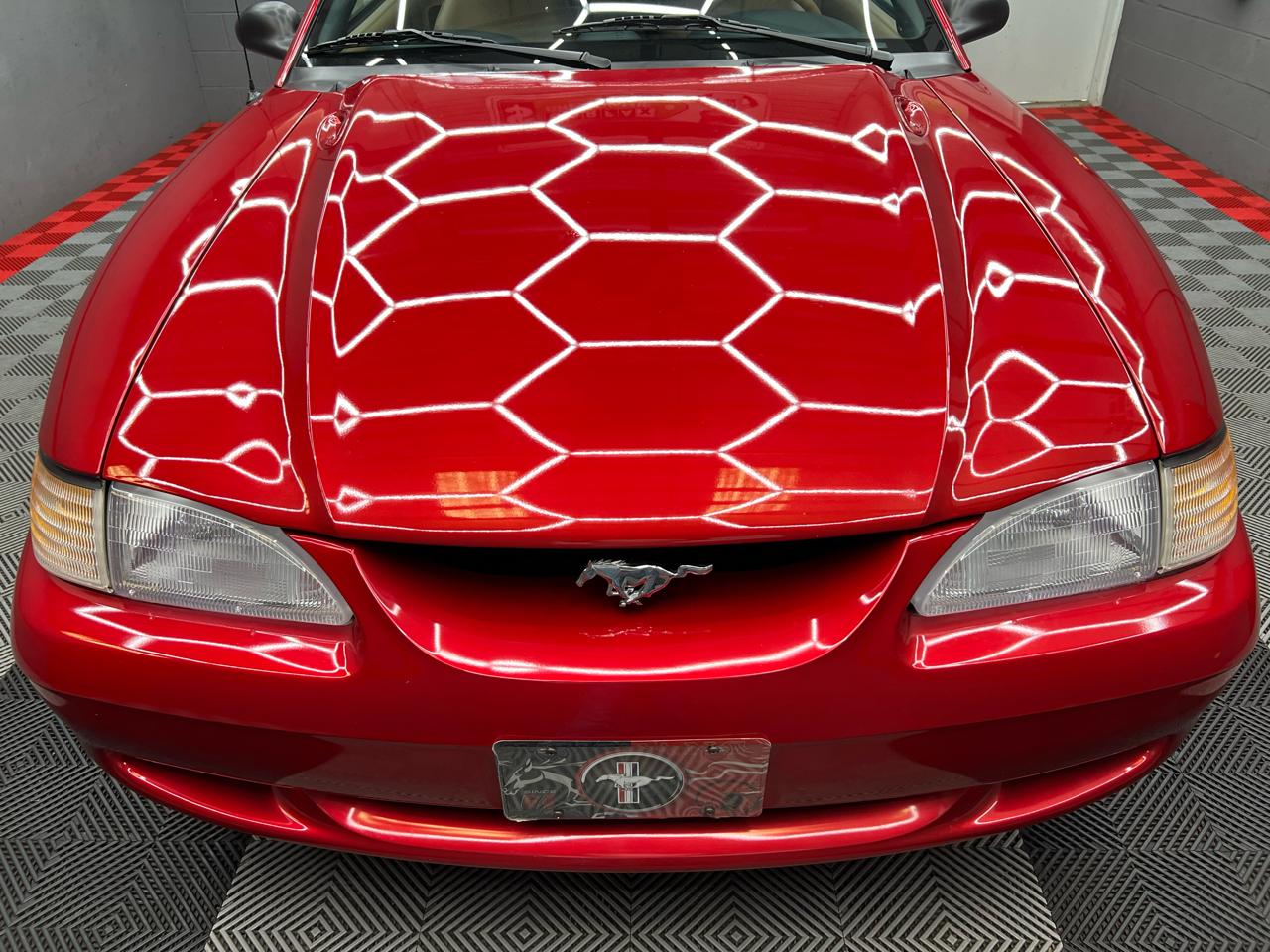 Ford Mustang GT convertible 1997