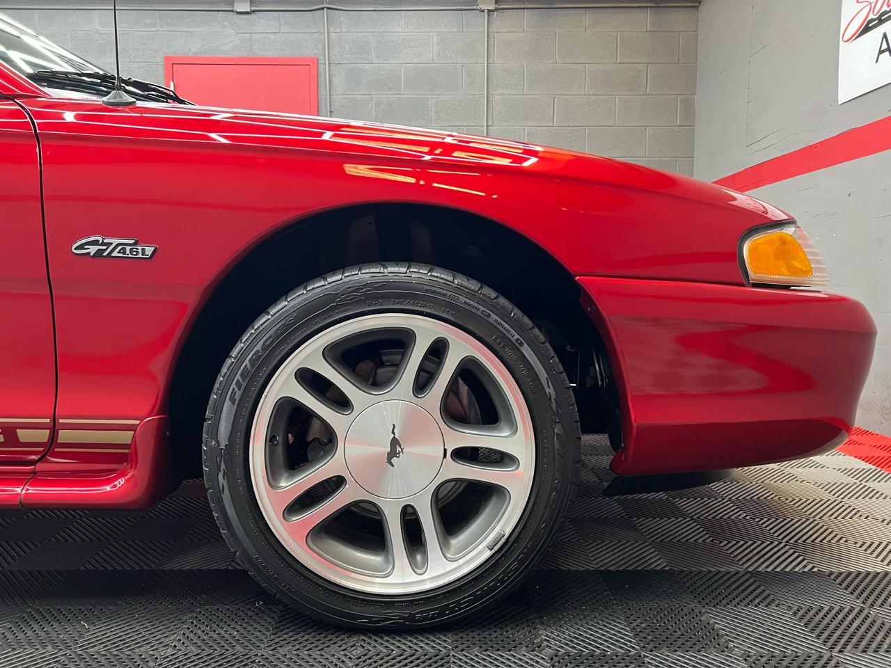 Ford Mustang GT convertible 1997