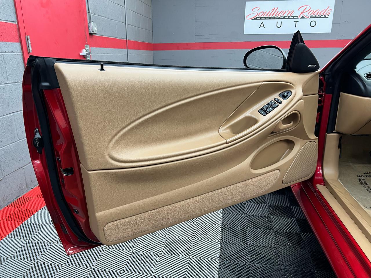 Ford Mustang GT convertible 1997