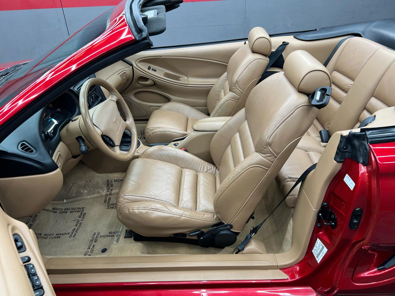 Ford Mustang GT convertible 1997