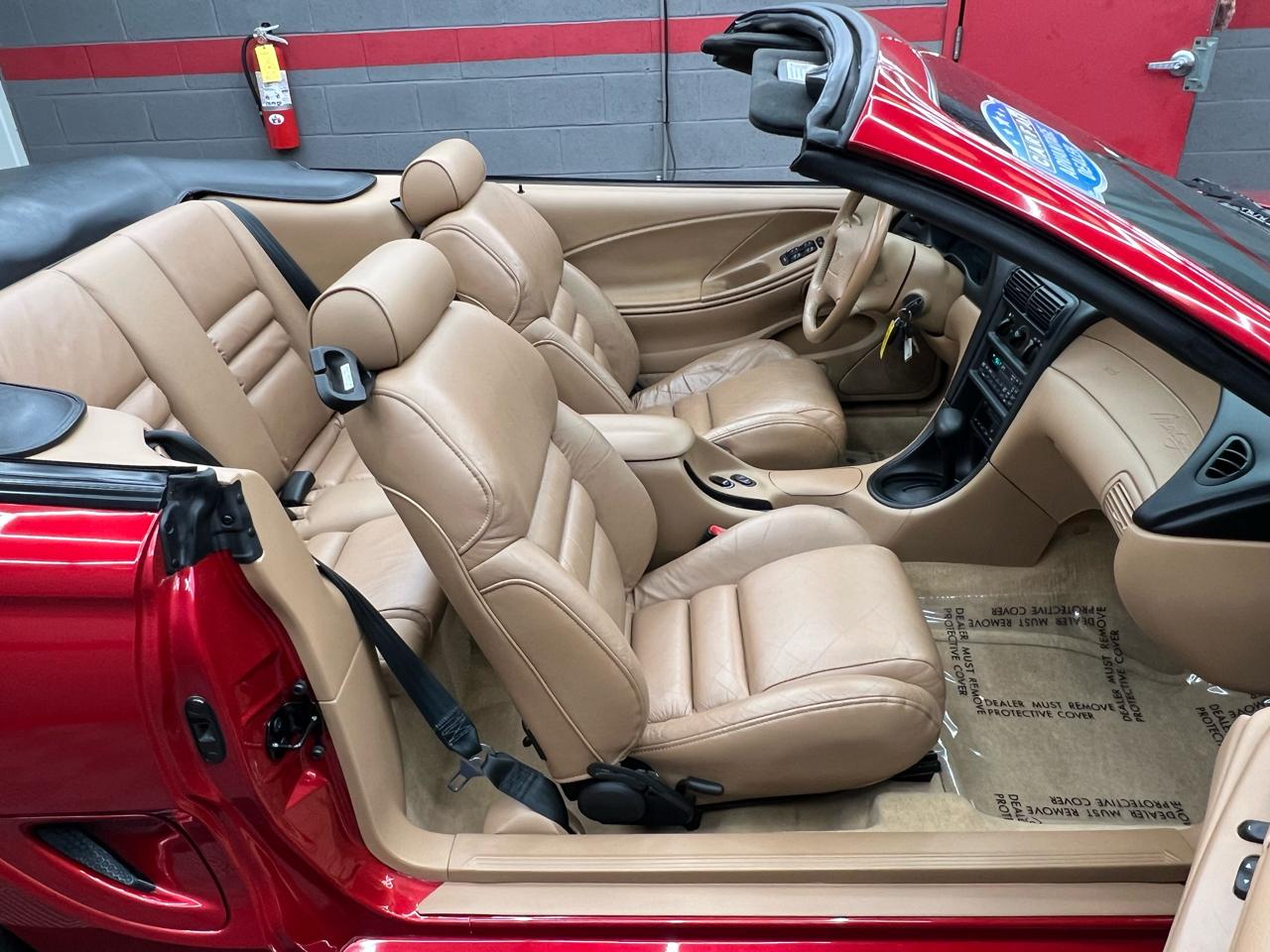 Ford Mustang GT convertible 1997