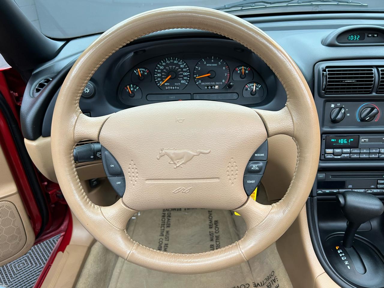 Ford Mustang GT convertible 1997