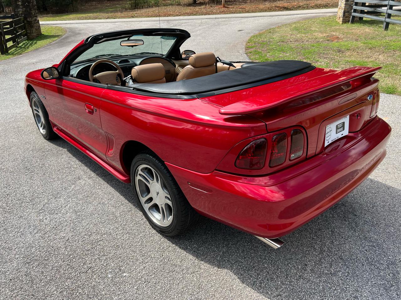 Ford Mustang GT convertible 1997